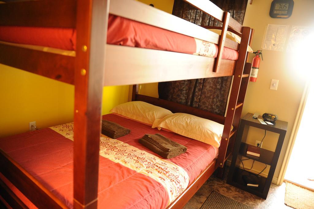 Camelot Inn At Honeyville Quarto foto
