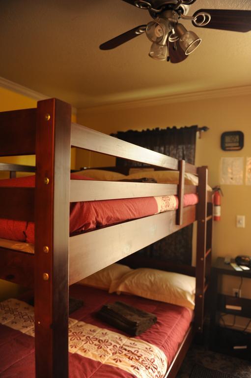 Camelot Inn At Honeyville Quarto foto
