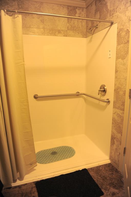 Camelot Inn At Honeyville Quarto foto