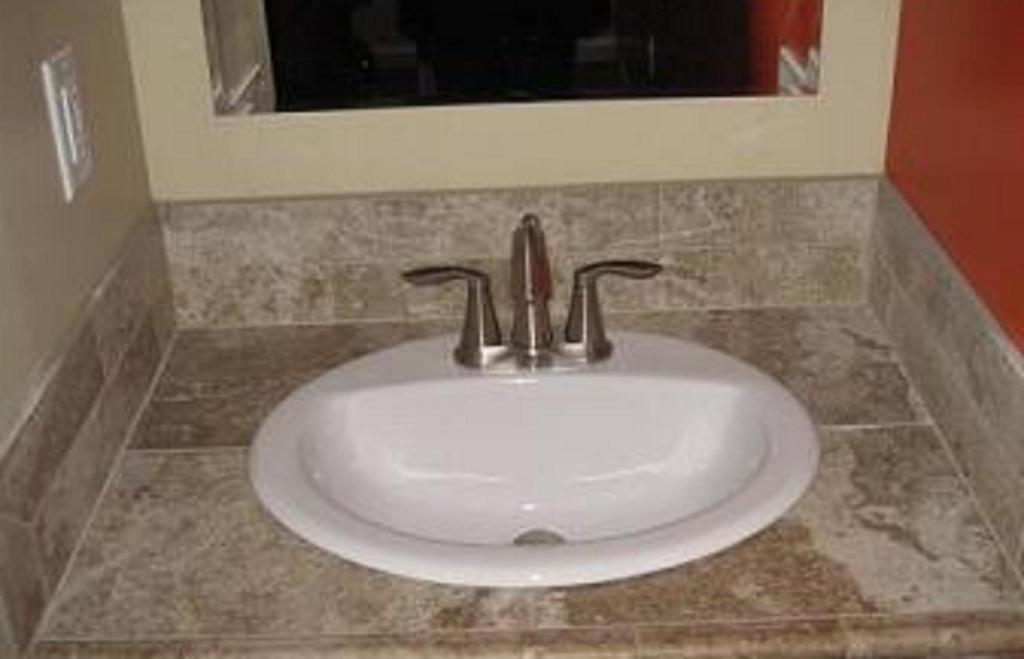 Camelot Inn At Honeyville Quarto foto